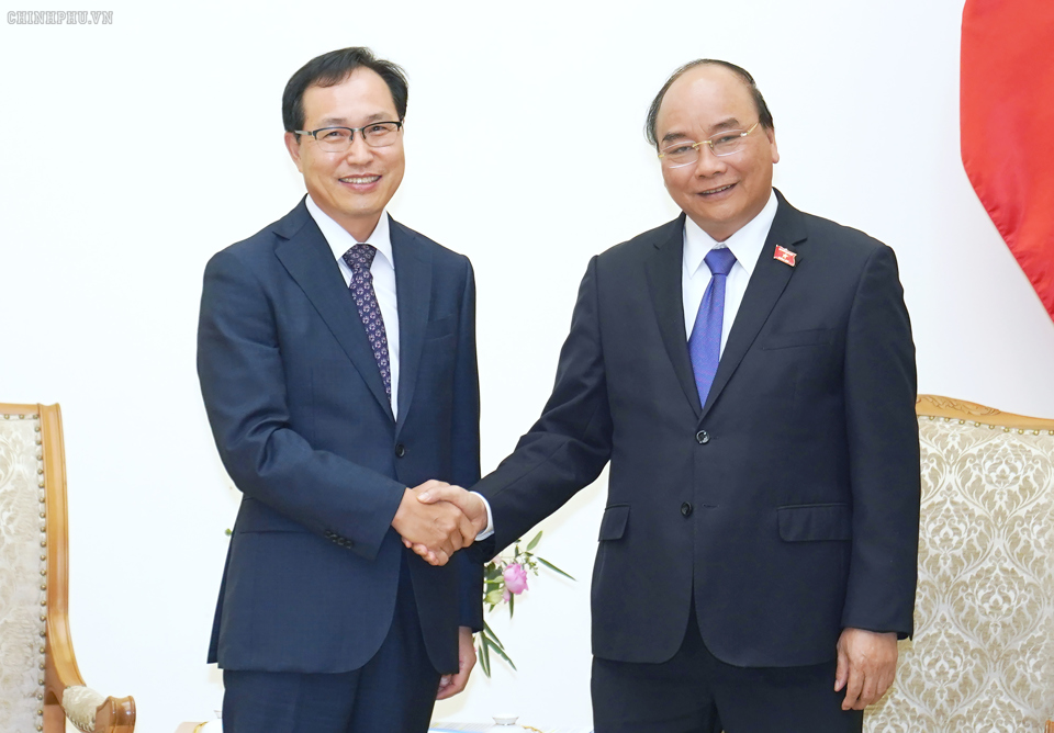 Thủ tướng tiếp Tổng Giám đốc Tổ hợp Samsung tại Việt Nam - Ảnh 1