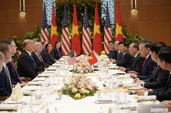 Thủ tướng Nguyễn Xuân Phúc hội kiến với Tổng thống Hoa Kỳ - Ảnh 2