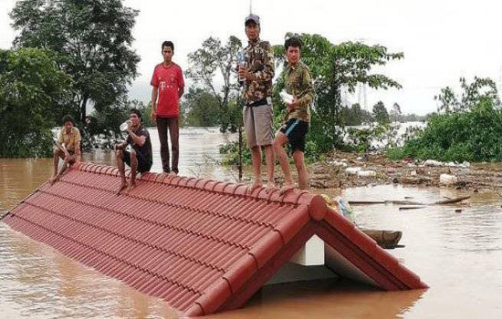 Thủ tướng Lào trực tiếp chỉ đạo việc cứu hộ vụ vỡ đập khiến gần 200 người mất tích - Ảnh 1