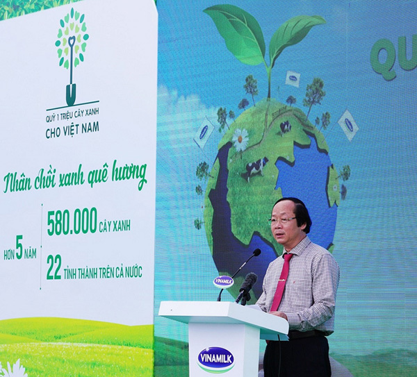 Vinamilk trồng gần 100.000 cây xanh và trao tặng 66.000 ly sữa tại tỉnh Cà Mau - Ảnh 5