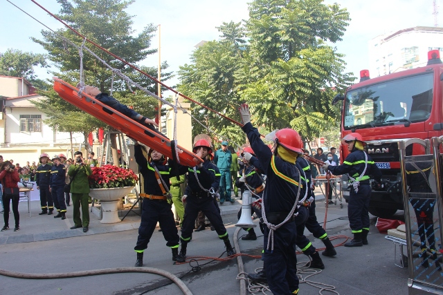 Phòng cháy chữa cháy tại quận Hai Bà Trưng: Rõ tiêu chí, trách nhiệm - Ảnh 1