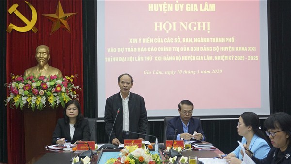 Huyện ủy Gia Lâm xin ý kiến vào báo cáo chính trị - Ảnh 1