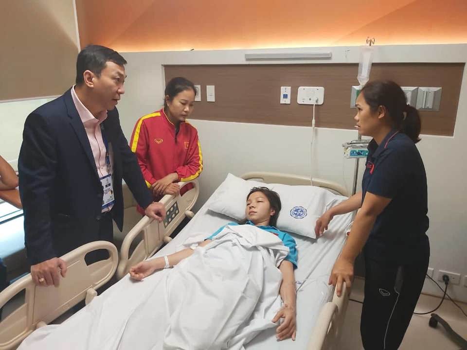 Tuyển thủ nữ Việt Nam nhập viện sau trận đấu với Thái Lan - Ảnh 1