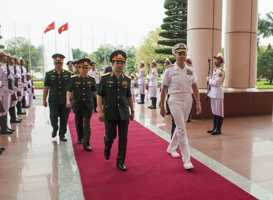 Đô đốc Hoa Kỳ lần đầu có chuyến thăm Việt Nam - Ảnh 1