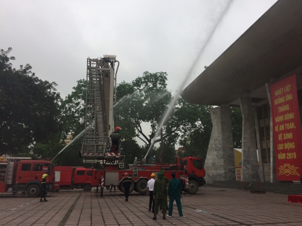 Quận Hoàn Kiếm phát động Tháng hành động An toàn, vệ sinh lao động năm 2019 - Ảnh 4