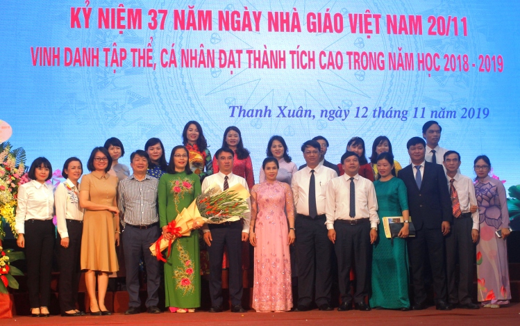 Quận Thanh Xuân: Đưa sinh viên ngoại ngữ về hỗ trợ dạy học sinh cấp 2 - Ảnh 3