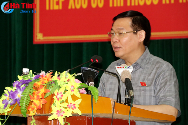 Phó Thủ tướng Vương Đình Huệ tiếp xúc cử tri Hà Tĩnh - Ảnh 1