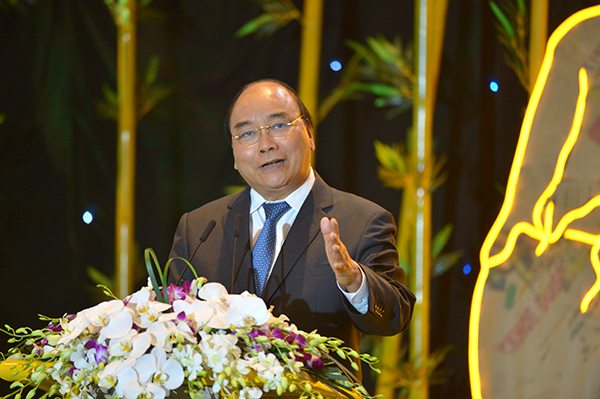 Thủ tướng Chính phủ Nguyễn Xuân Phúc:  Phát triển nhanh, phát triển cao nhưng phải bền vững - Ảnh 2