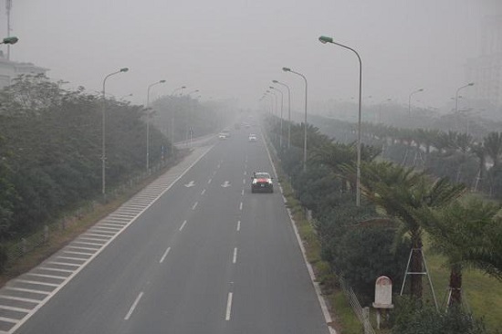 Hà Nội tiếp tục có sương mù, TP Hồ Chí Minh lo ngập nặng khi áp thấp vào Biển Đông - Ảnh 3