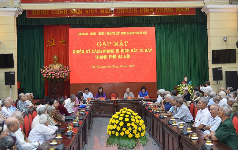 Phó Bí thư Thường trực Thành ủy: Mong các lão thành cách mạng tiếp tục có đóng góp quý báu cho Thủ đô - Ảnh 1