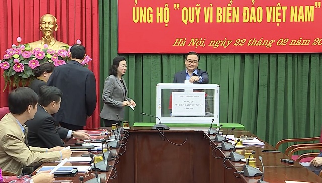 Thành ủy Hà Nội phát động ủng hộ Quỹ “Vì biển, đảo Việt Nam” - Ảnh 1