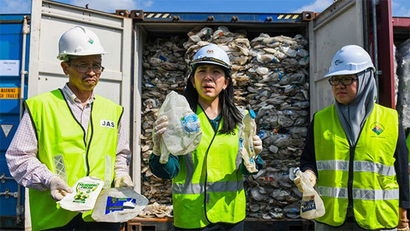 Thêm một quốc gia châu Á trả lại hàng tấn rác cho nước giàu - Ảnh 1