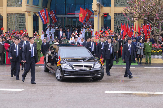 Chủ tịch Hà Nội Nguyễn Đức Chung đón Nhà lãnh đạo Kim Jong-un - Ảnh 26