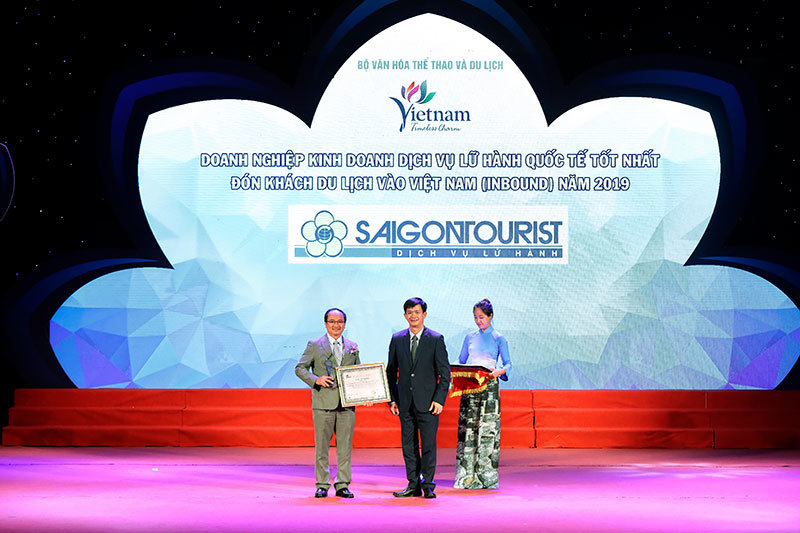 Lữ hành Saigontourist tiếp tục được vinh danh 4 giải thưởng Du lịch Việt Nam 2019 - Ảnh 2