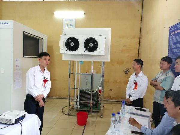 Hà Nội vinh danh các nhà giáo sáng chế thiết bị đào tạo nghề - Ảnh 2