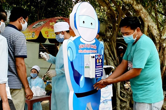 Máy rửa tay hạn chế lây nhiễm, phòng dịch Covid-19 của kỹ sư trẻ ở Quảng Ngãi - Ảnh 3