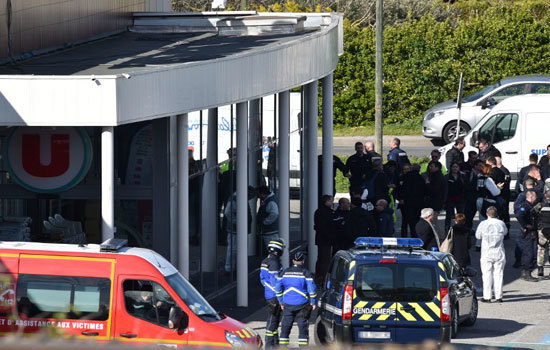 Cảnh sát Pháp bắt 2 nghi phạm có quan hệ với thủ phạm vụ tấn công tại thị trấn Trebes - Ảnh 1