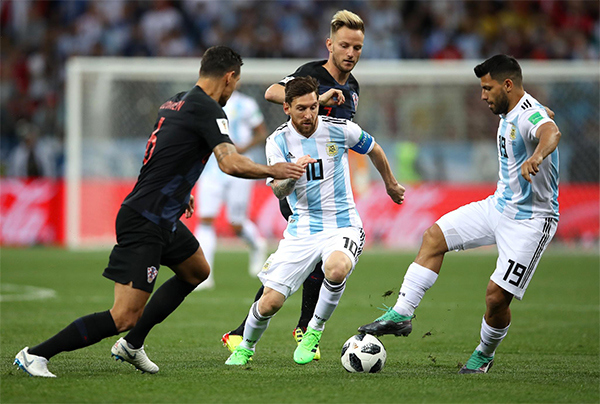 Thảm bại trước Croatia, Argentina có nguy cơ về nước từ vòng bảng - Ảnh 2