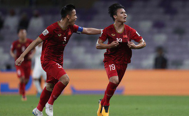 "Song Hải" có mặt trong danh sách những cầu thủ  xuất sắc nhất vòng bảng Asian Cup 2019 - Ảnh 1