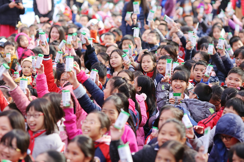 Hơn 70% học sinh ở Hà Nội tham gia sữa học đường - Ảnh 1