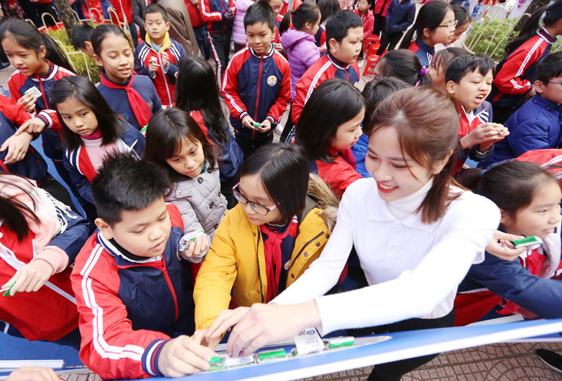 Chính thức triển khai chương trình Sữa học đường tại Hà Nội - Ảnh 7