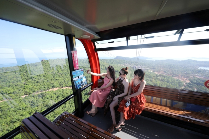 Sun World Hon Thom Nature Park hấp dẫn dòng khách lớn trong mùa Tết 2019 - Ảnh 2