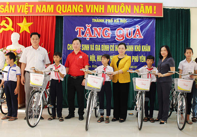 Đoàn công tác TP Hà Nội thăm, làm việc tại tỉnh Phú Yên - Ảnh 1
