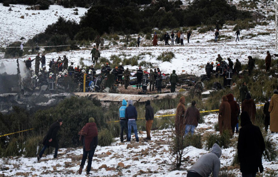Hiện trường vụ tai nạn máy bay thảm khốc ở Algeria - Ảnh 7