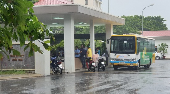 Đà Nẵng: Tài xế xe buýt té ngã tử vong - Ảnh 2