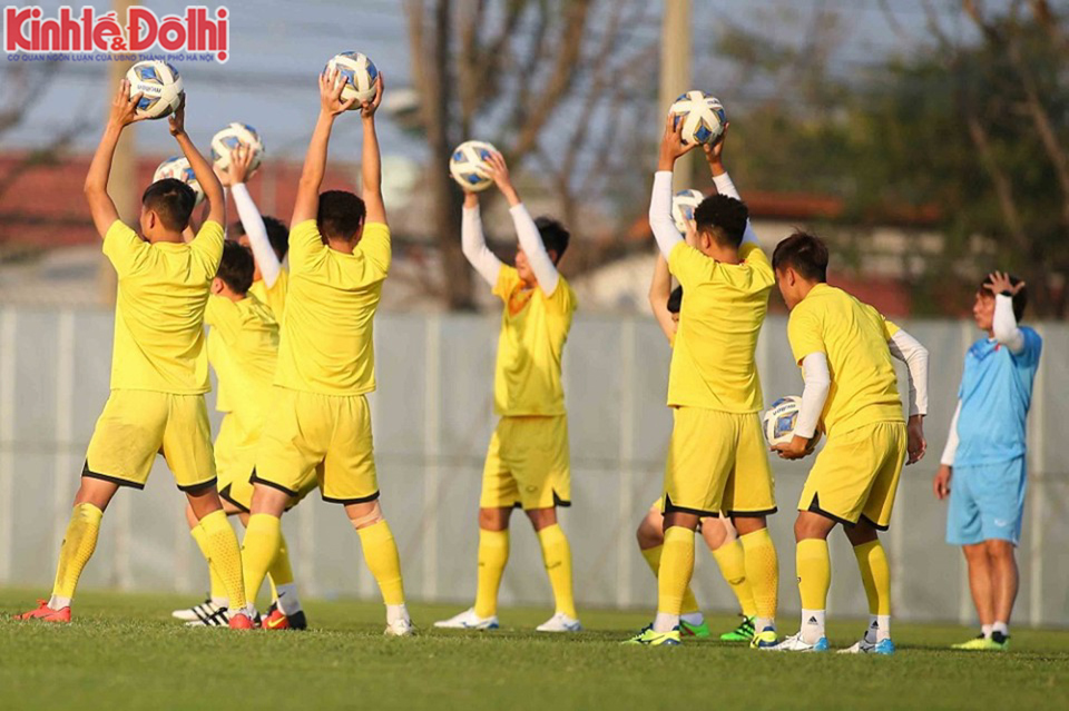 [Ảnh] U23 Việt Nam nhận tin xấu từ hàng phòng ngự trước thềm VCK U23 châu Á 2020 - Ảnh 7