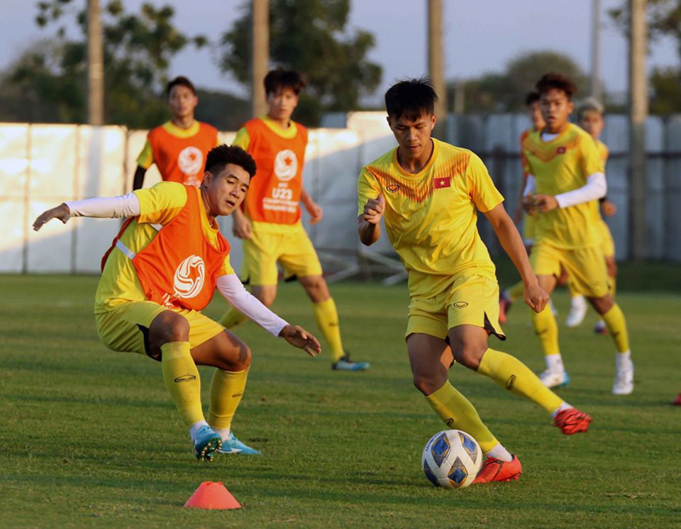 [Ảnh] U23 Việt Nam tập buổi cuối, Quang Hải sẵn sàng hạ U23 UAE - Ảnh 9