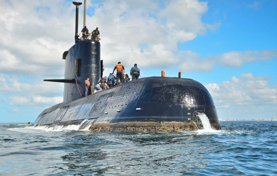 Nước tràn vào ống thở khiến pin của tàu ngầm Argentina bị chạm mạch - Ảnh 1