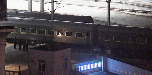 Triều Tiên: Chủ tịch Kim Jong-un tới Việt Nam bằng tàu hỏa - Ảnh 1