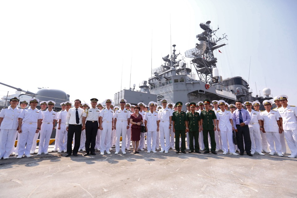 Đội tàu lực lượng bảo vệ bờ biển Nhật Bản thăm Đà Nẵng - Ảnh 2