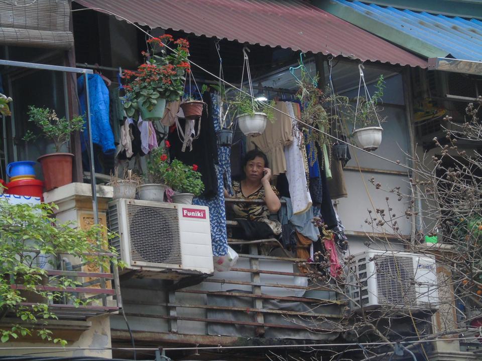 Hà Nội: Người dân phố Trúc Bạch sau nửa ngày cách ly - Ảnh 11