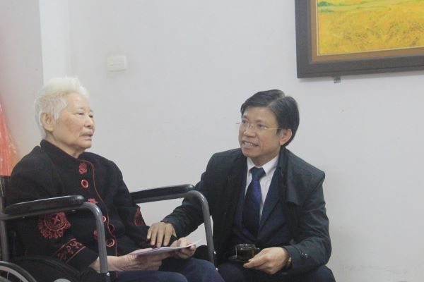 Giáo sư Hoàng Anh Tuấn nói chuyện “mùng ba Tết thầy” xưa và nay - Ảnh 2
