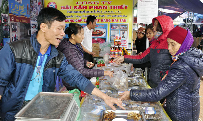 Khai mạc Phiên chợ Việt tại huyện Thạch Thất - Ảnh 2