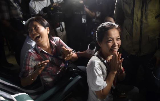 Hình ảnh đội bóng Thái Lan mắc kẹt sau khi được cứu sống - Ảnh 3