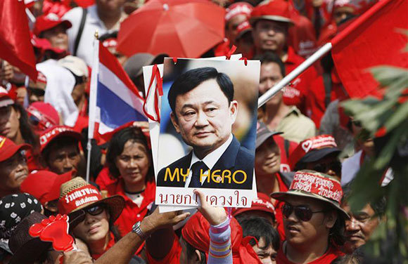 Bầu cử Thái Lan: "Đế chế áo đỏ" Thaksin đang lụi tàn? - Ảnh 1