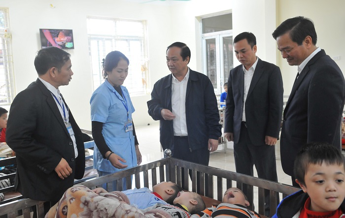 Lãnh đạo TP Hà Nội thăm hỏi, tặng quà các gia đình chính sách tại huyện Ba Vì - Ảnh 4