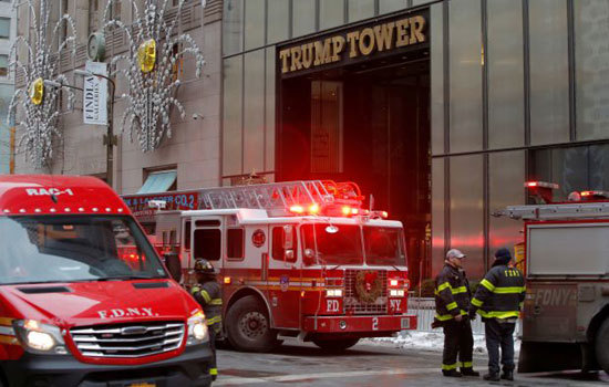 2 người bị thương trong vụ cháy Tháp Trump của Tổng thống Mỹ - Ảnh 1