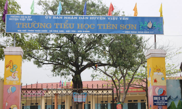 Thầy giáo ở Bắc Giang bị tố dâm ô 13 học sinh, hiệu trưởng phải chịu trách nhiệm! - Ảnh 1