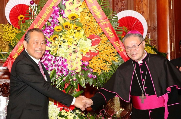Phó Thủ tướng Trương Hòa Bình chúc mừng Giáng sinh tại Thừa Thiên Huế - Ảnh 1