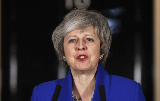 Chờ đàm phán thêm với quan chức EU, bà May hoãn bỏ phiếu Brexit đến tháng 3 - Ảnh 1