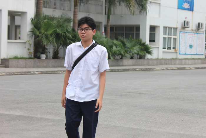 Thi tuyển vào lớp 10 ở Hà Nội: Thí sinh tự tin môn Anh, Sử đạt điểm cao - Ảnh 1