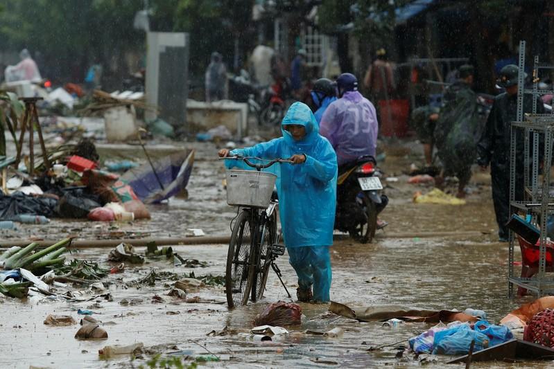 Australia hỗ trợ Việt Nam 400.000 đô la Úc khắc phục hậu quả bão Damrey - Ảnh 1
