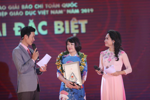 Trao giải báo chí toàn quốc “Vì sự nghiệp Giáo dục Việt Nam” năm 2019 - Ảnh 2