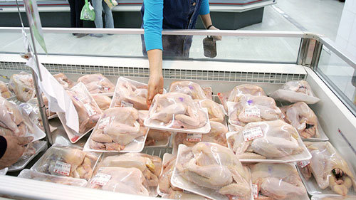 Giá thịt gà tăng mạnh - Ảnh 1