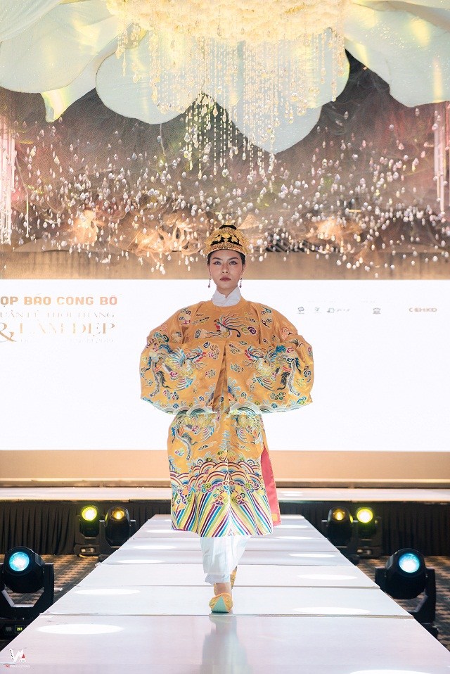 Những thương hiệu thời trang và làm đẹp đình đám hội ngộ tại VIBFW 2019 - Ảnh 4