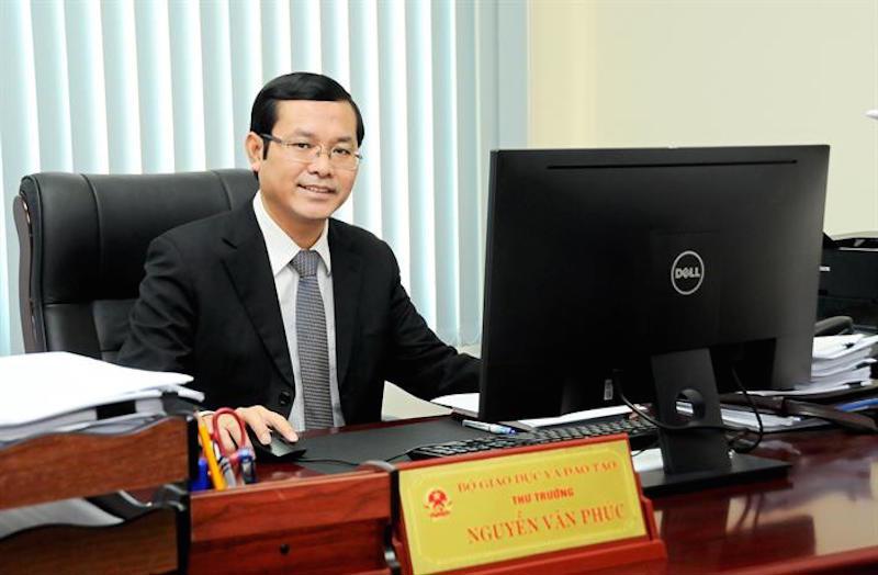 Thứ trưởng Nguyễn Văn Phúc: Có thể dùng quỹ dự phòng năm 2021 để kết thúc năm học - Ảnh 1